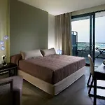 Ananti & 特里卡拉