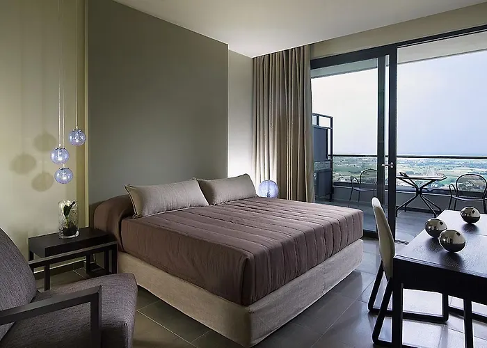 Ananti & Hotel Tríkala